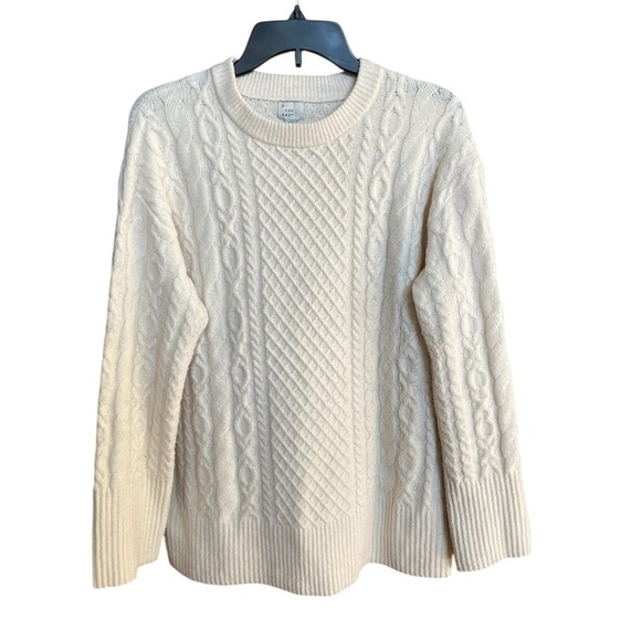 a new day Sweaters - A New Day Sweater Size L Oversized Cream Chunky Cable Knit Fisherman New England